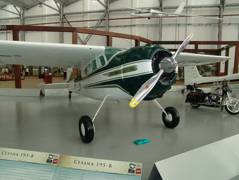 Cessna 195-B de 1950, 281km/h